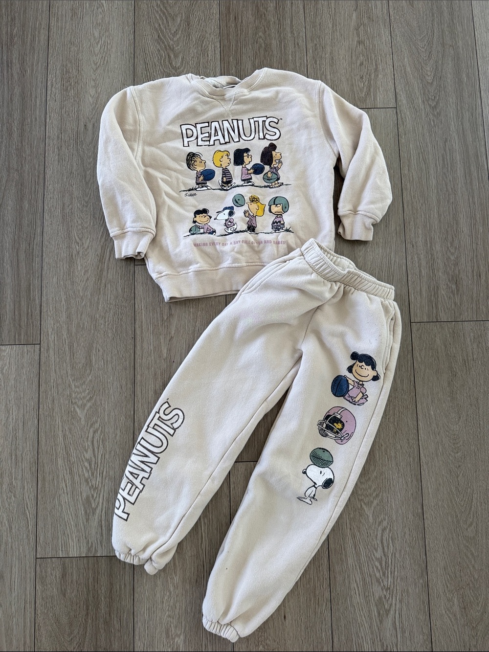 Zara Peanuts Cream Kids Sweatshirt and Joggers Set size 8-9 kids